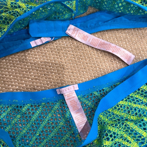 Savage x Fenty SET NWT Stranded in Lace Halter Bra Top & Panties SMALL Crop Top - Picture 2 of 6